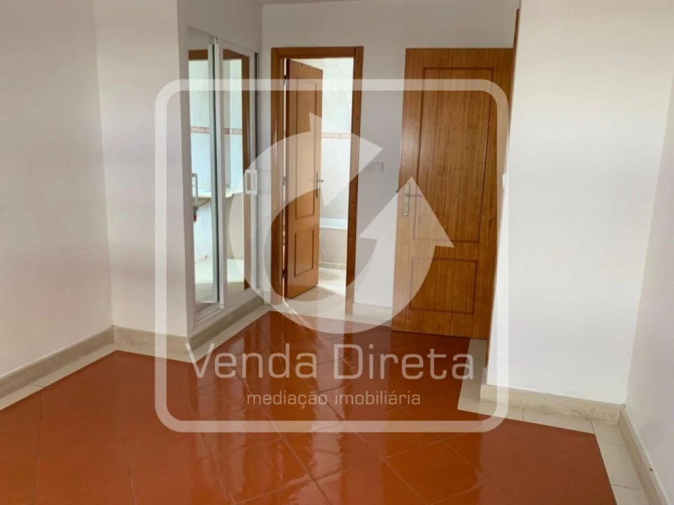 Apartamento T3 para Venda em Santa Maria do Castelo e Santiago e Santa Susana Foto 7
