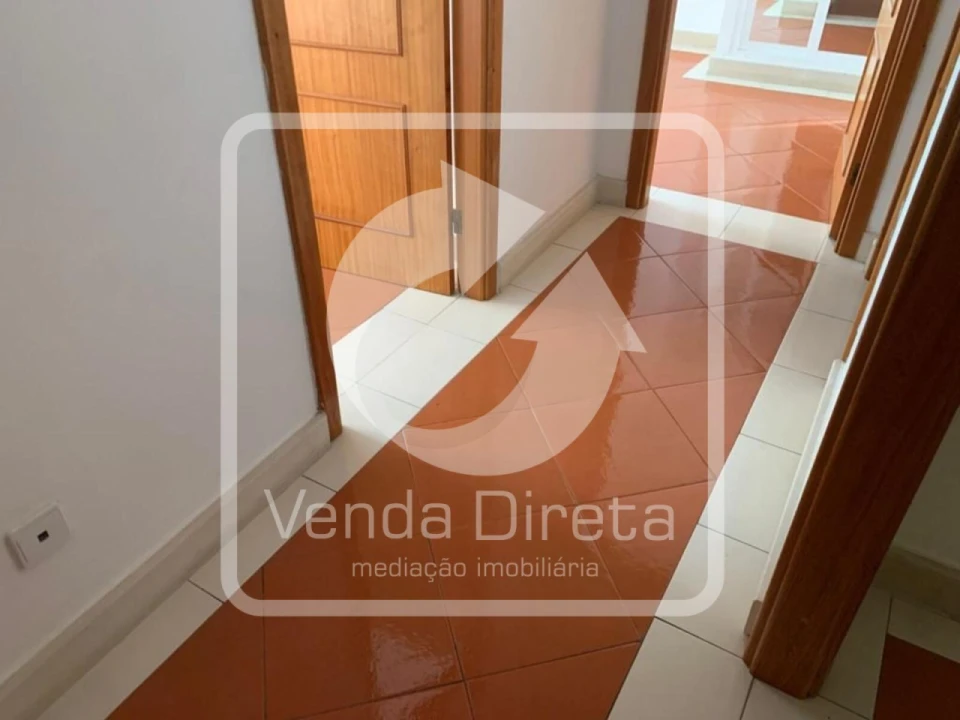 Apartamento T3 para Venda em Santa Maria do Castelo e Santiago e Santa Susana Foto 9