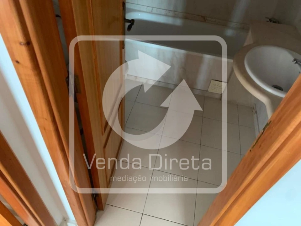 Apartamento T3 para Venda em Santa Maria do Castelo e Santiago e Santa Susana Foto 11