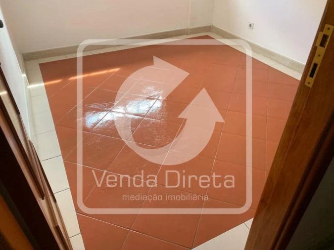 Apartamento T3 para Venda em Santa Maria do Castelo e Santiago e Santa Susana Foto 10