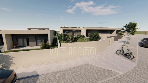 Moradia T3 para Venda em Mazarefes e Vila Fria