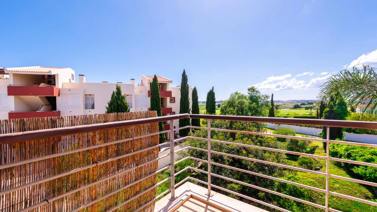 Apartamento T2 para para venda em Quarteira Foto 24