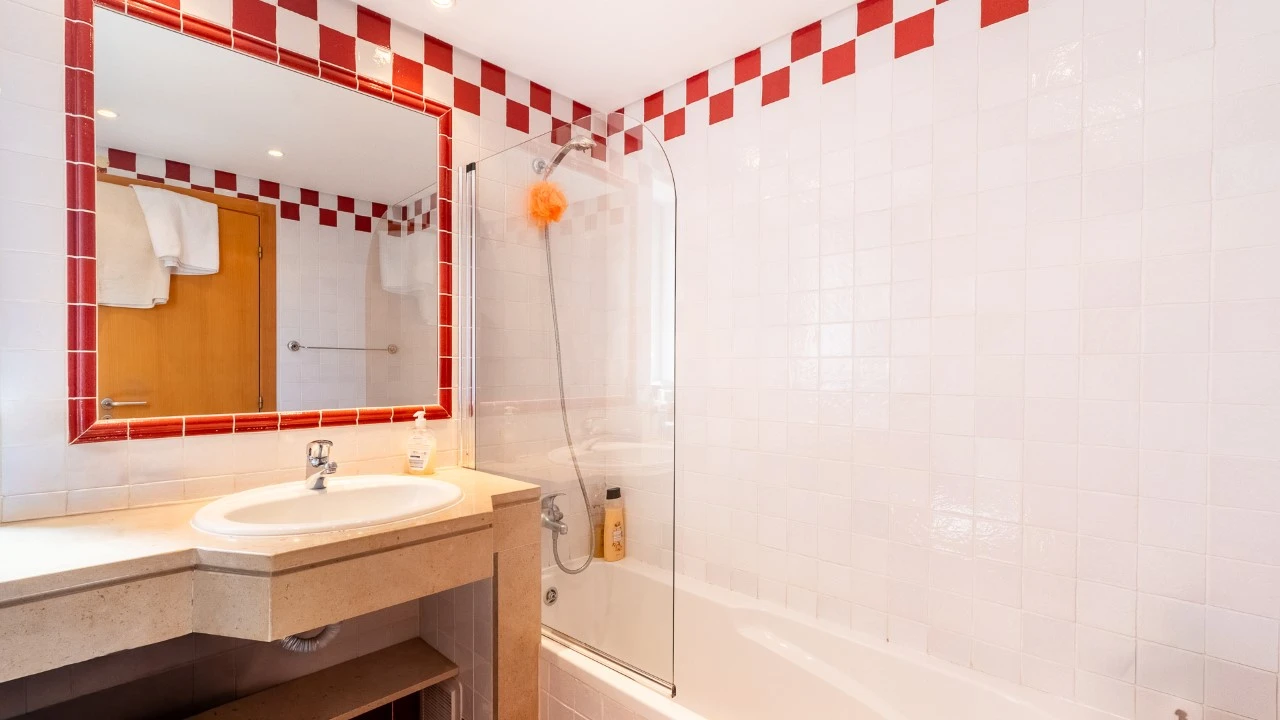 Apartamento T2 para para venda em Quarteira Foto 23