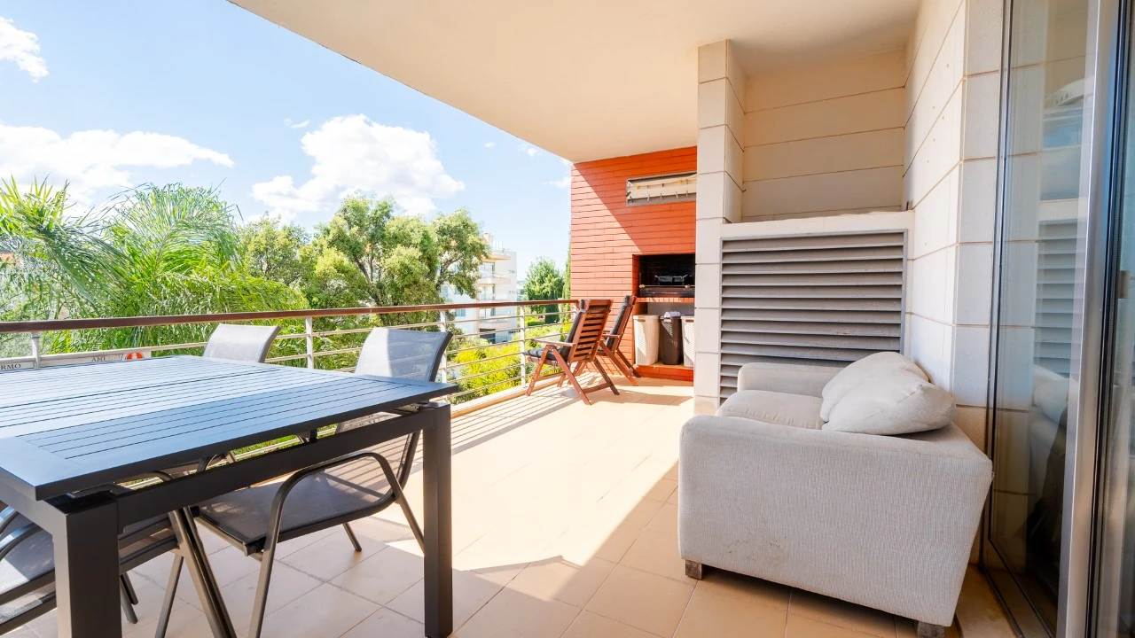 Apartamento T2 para para venda em Quarteira Foto 6