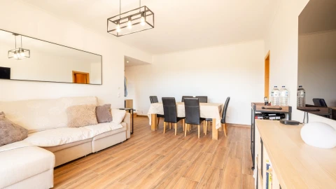Apartamento T2 para para venda em Quarteira