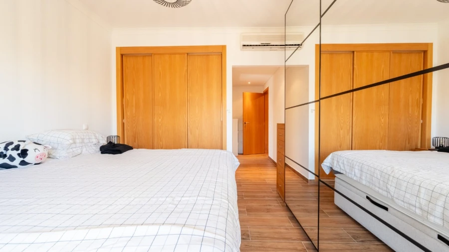 Apartamento T2 para para venda em Quarteira Foto 15
