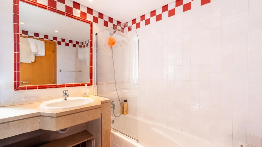 Apartamento T2 para para venda em Quarteira Foto 23