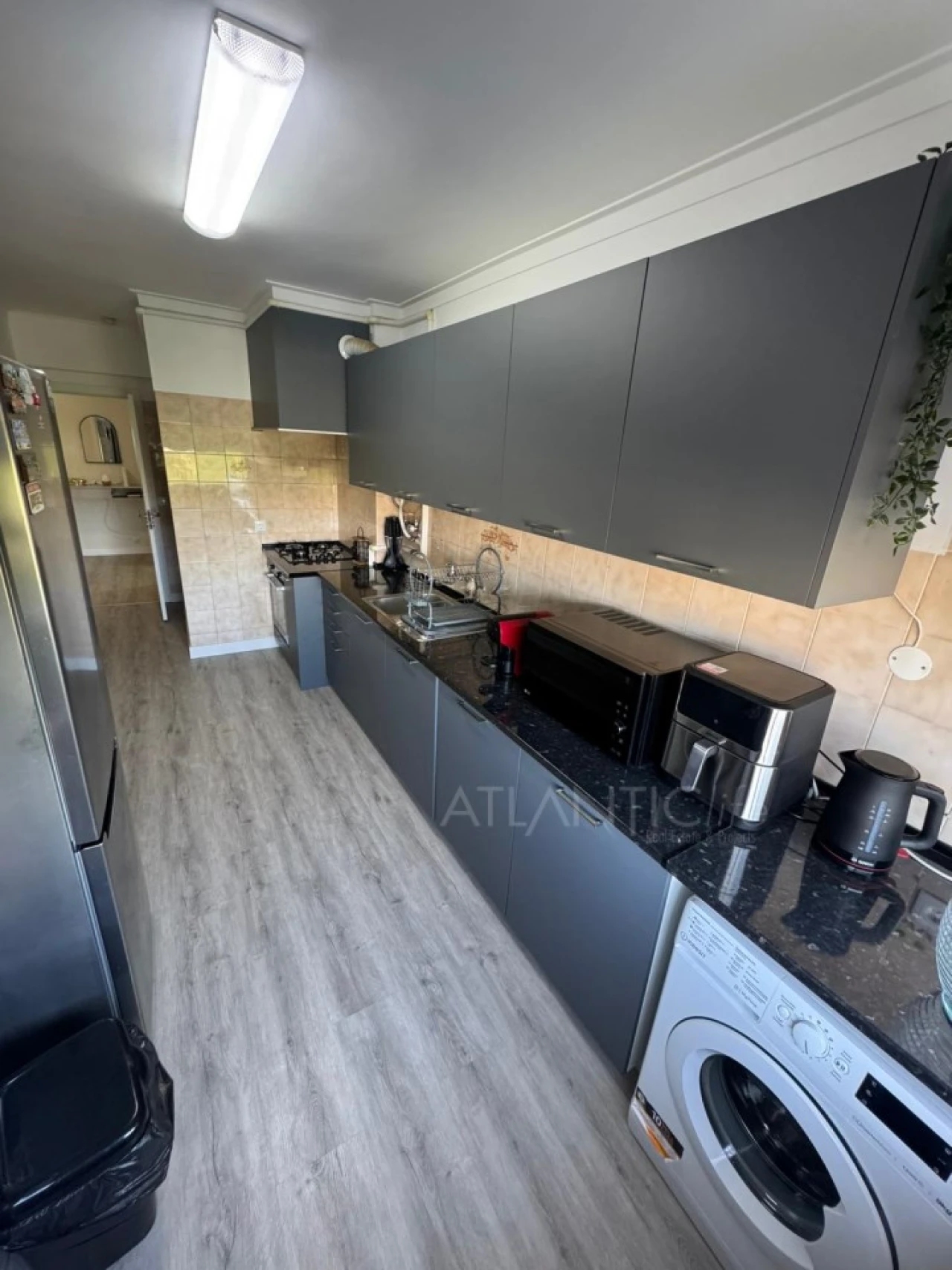 Apartamento T1 para Venda em Queluz e Belas Foto 1