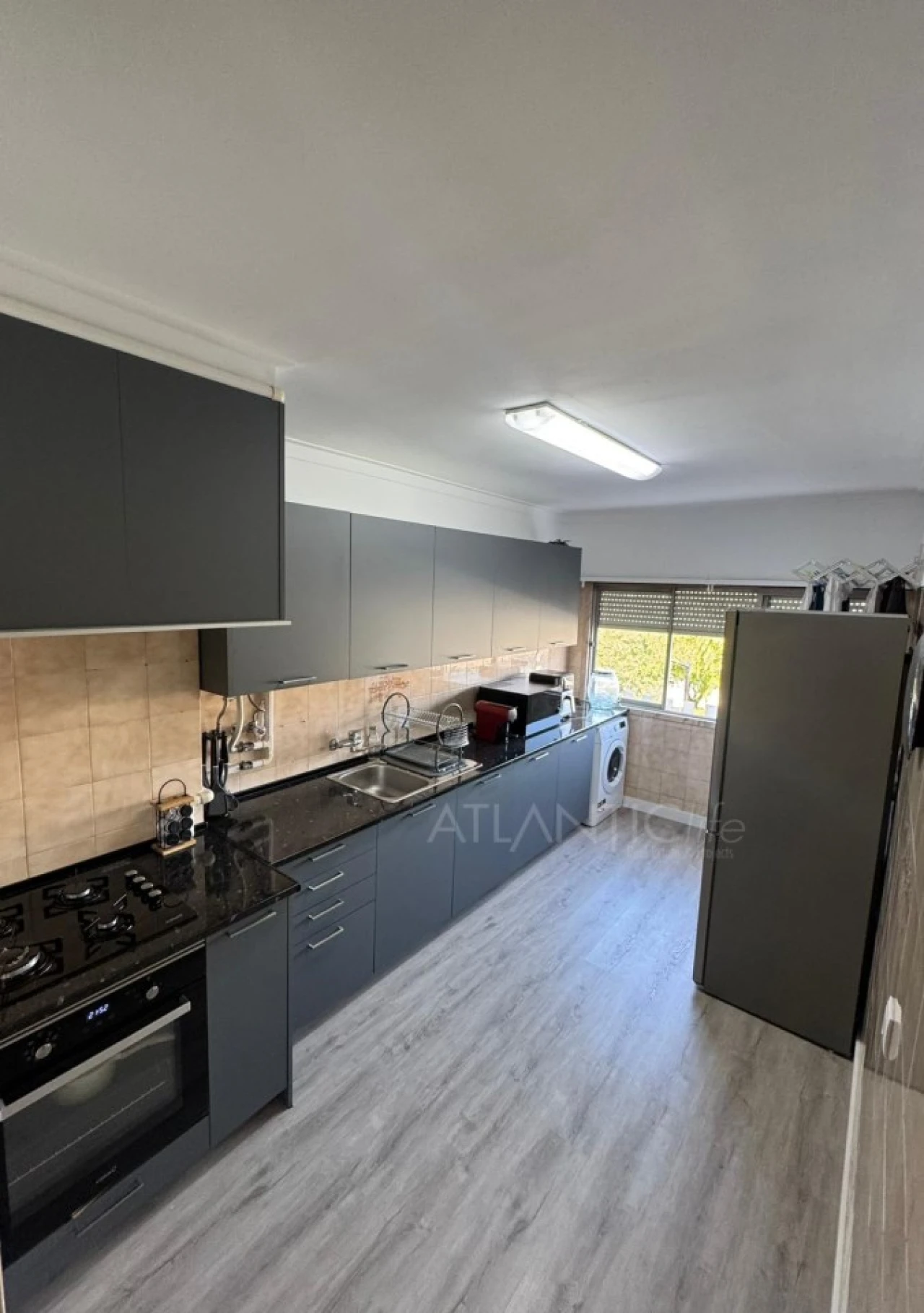 Apartamento T1 para Venda em Queluz e Belas Foto 2