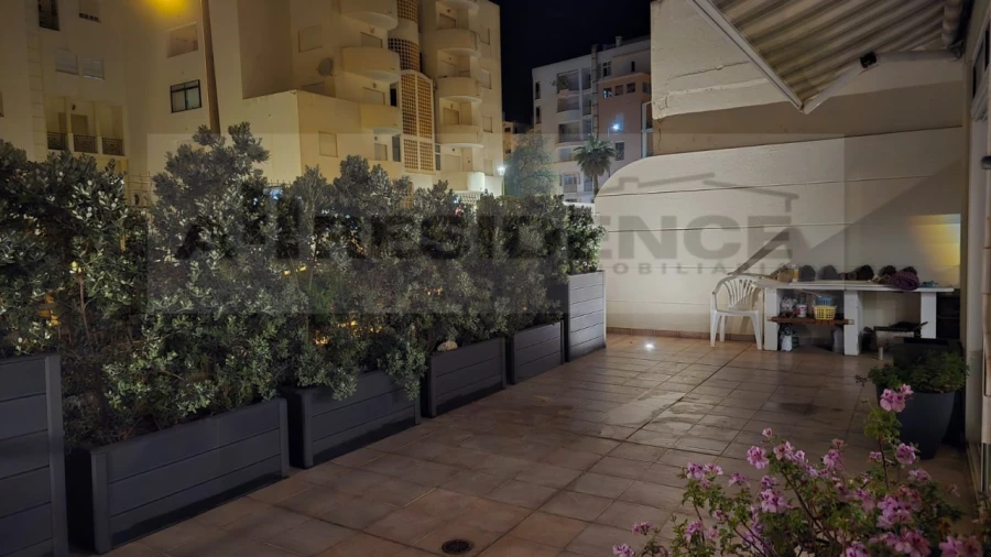 Apartamento T1 para Venda em Alcantarilha e Pêra Foto 17