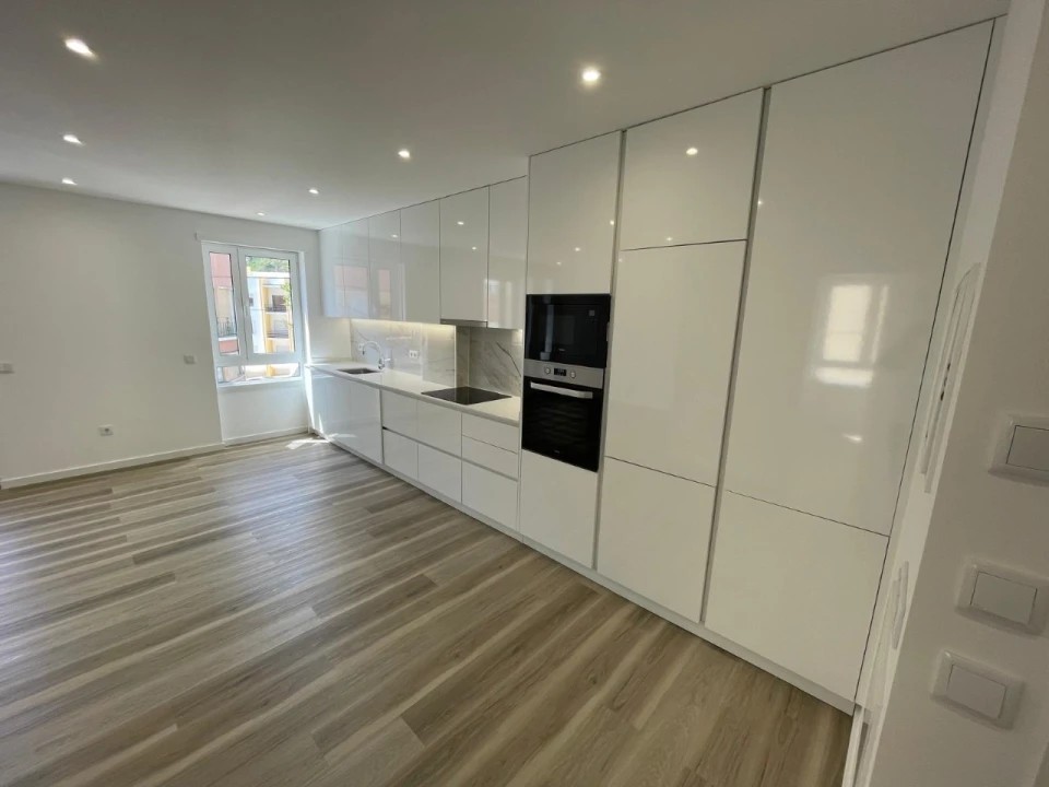 Apartamento T3 para Venda em Nazare Foto 3