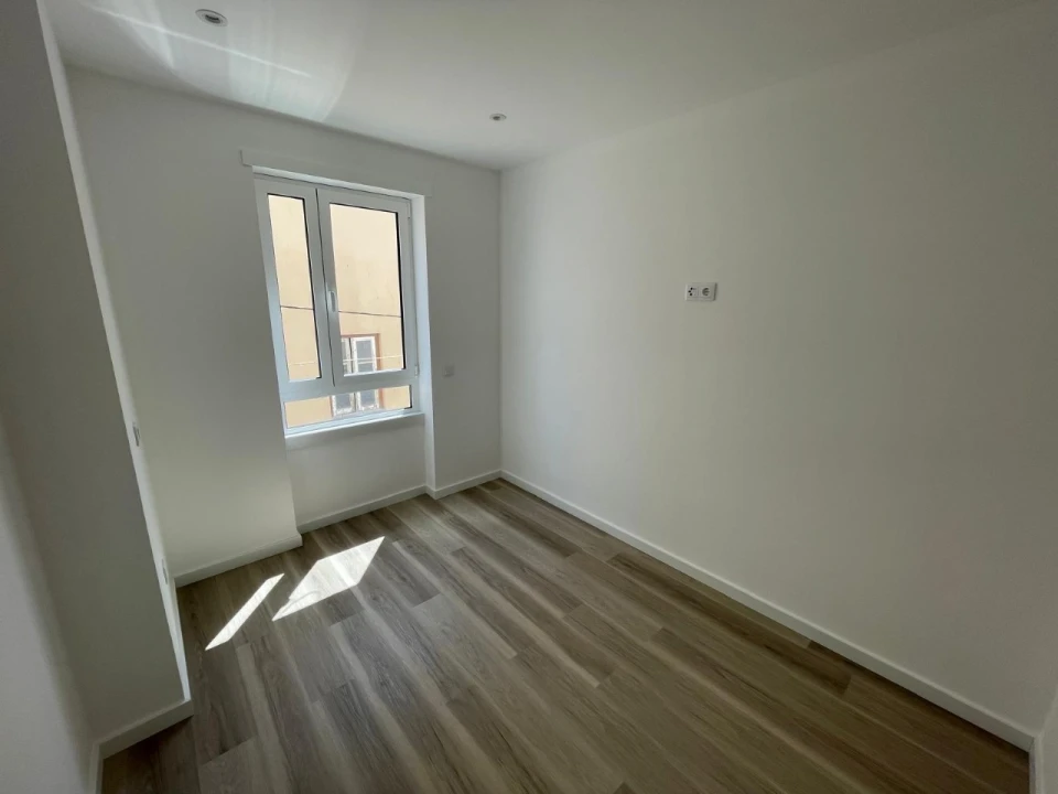 Apartamento T3 para Venda em Nazare Foto 6