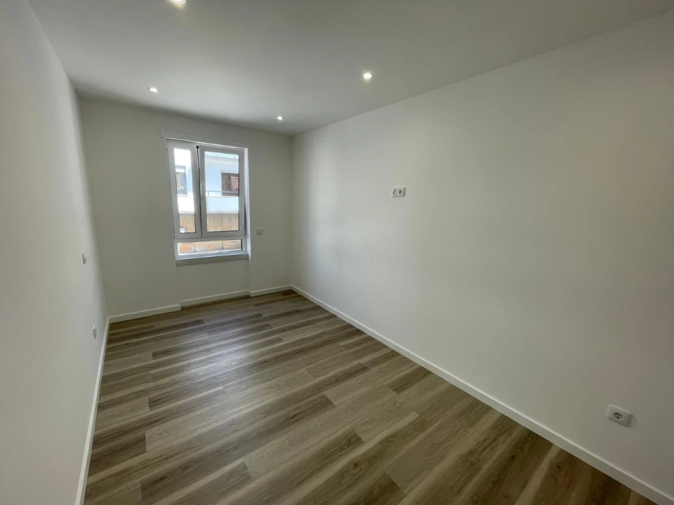 Apartamento T3 para Venda em Nazare Foto 12