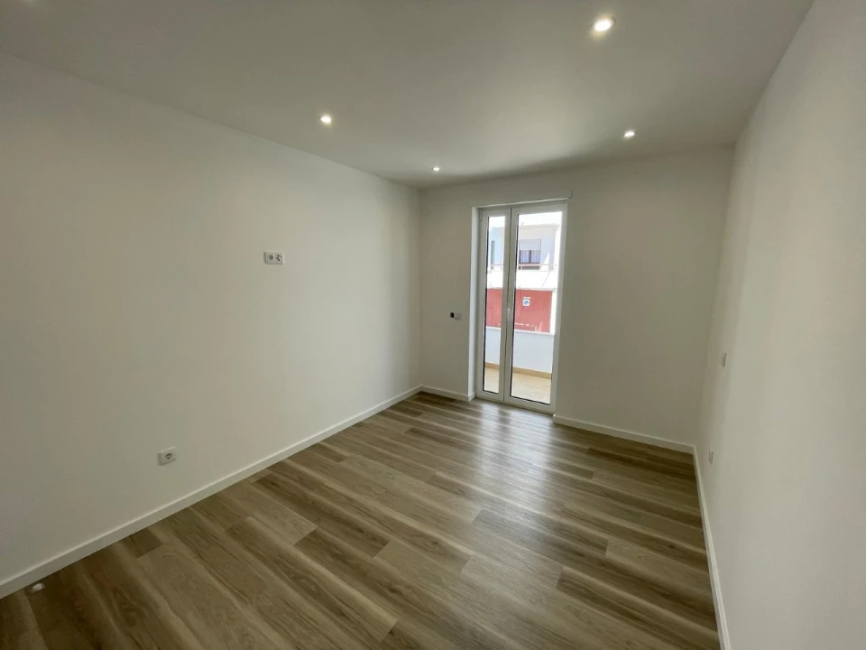 Apartamento T3 para Venda em Nazare Foto 15