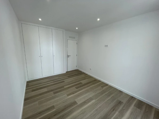 Apartamento T3 para Venda em Nazare Foto 16