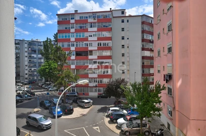 Apartamento T3 para Venda em Oeiras e São Julião da Barra, Paço de Arcos e Caxias