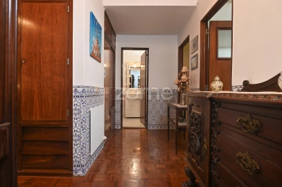 Apartamento T3 para Venda em Oeiras e São Julião da Barra, Paço de Arcos e Caxias