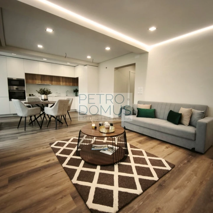 Apartamento T3 para Venda em Benfica Foto 1