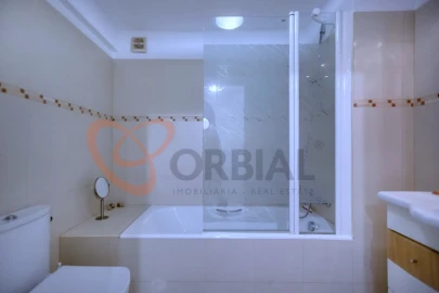 Apartamento T3 para Venda em Albufeira e Olhos de Água