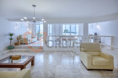 Apartamento T3 para Venda em Albufeira e Olhos de Água