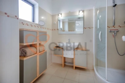 Apartamento T3 para Venda em Albufeira e Olhos de Água