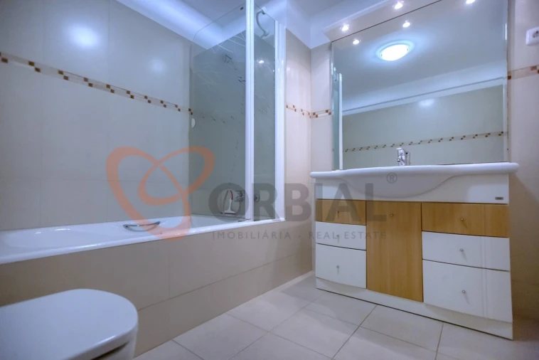 Apartamento T3 para Venda em Albufeira e Olhos de Água Foto 17
