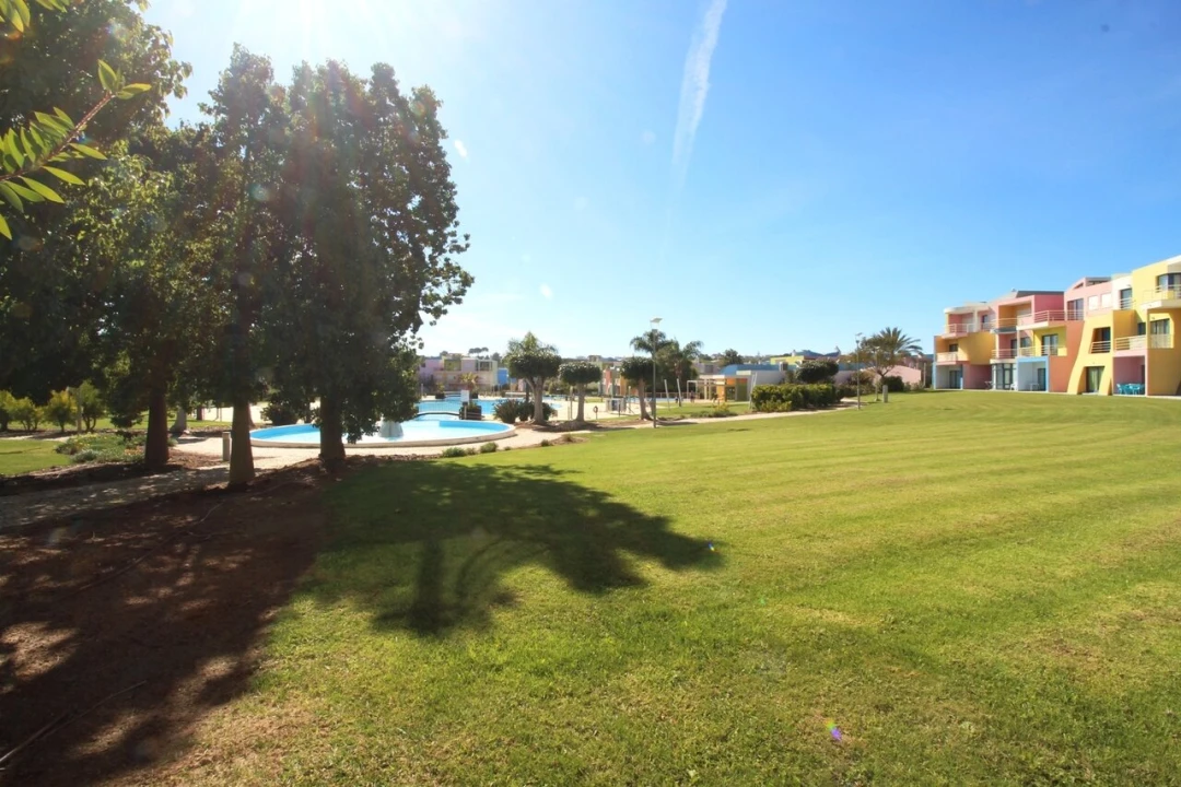 Apartamento T1 para Venda em Albufeira e Olhos de Água Foto 2