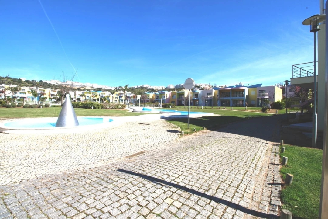 Apartamento T1 para Venda em Albufeira e Olhos de Água Foto 19