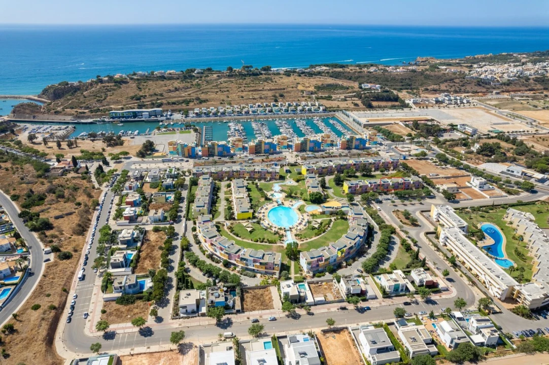 Apartamento T1 para Venda em Albufeira e Olhos de Água Foto 2