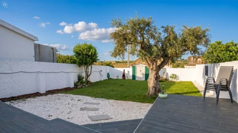 Moradia T2 para Venda em Castro Verde e Casével