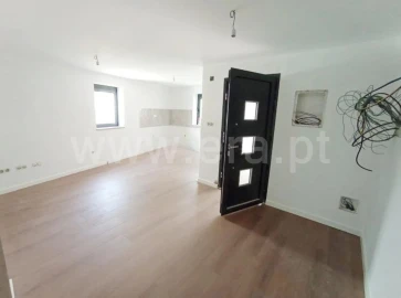 Apartamento T2 para Venda em Teixoso e Sarzedo