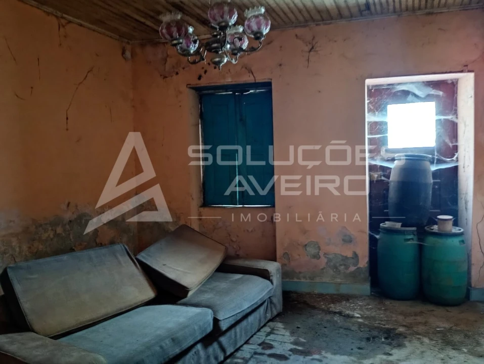 Moradia T4 para Venda em Fonte de Angeão e Covão do Lobo Foto 3