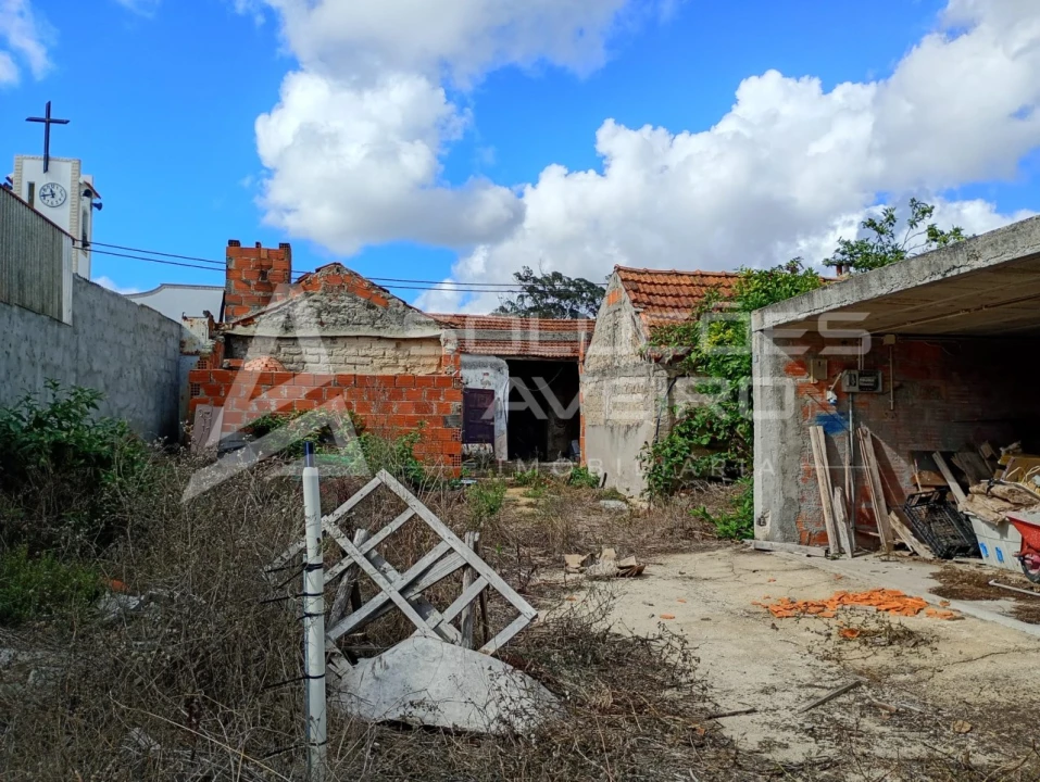 Moradia T4 para Venda em Fonte de Angeão e Covão do Lobo Foto 1