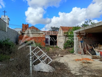 Moradia T4 para Venda em Fonte de Angeão e Covão do Lobo