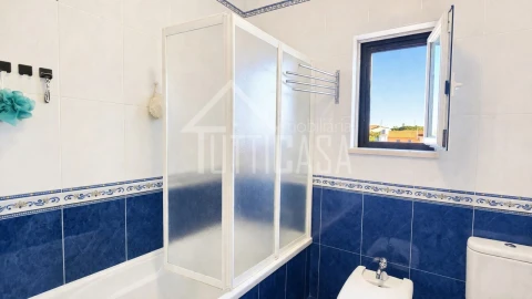 Moradia T3 para Venda em Venda do Pinheiro e Santo Estêvão das Galés