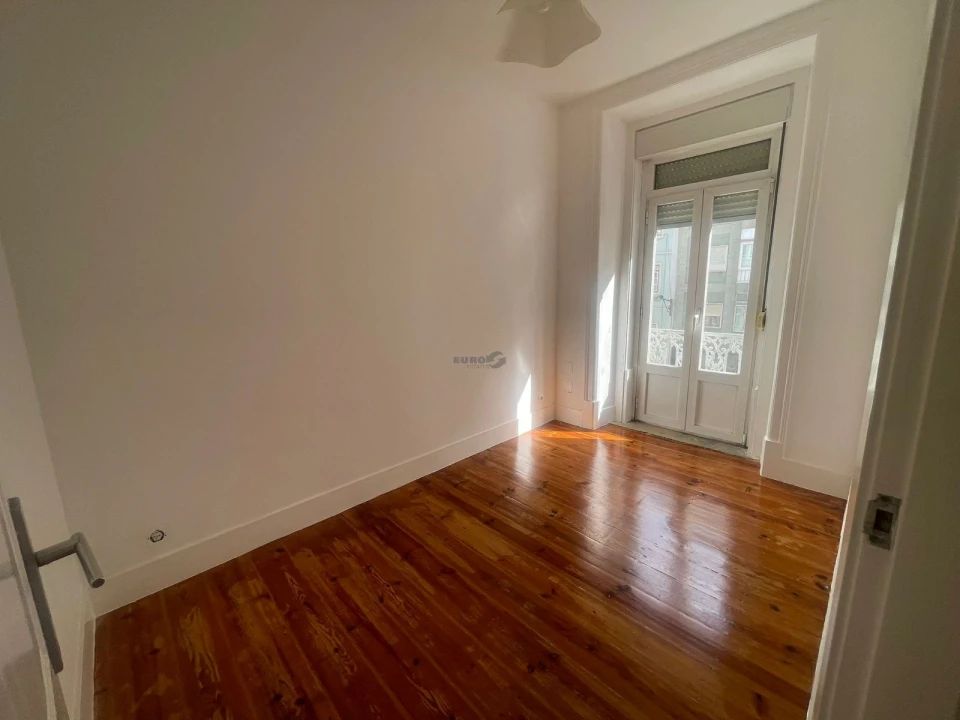 Apartamento T3 para Arrendamento em Arroios Foto 23