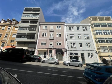 Apartamento T3 para Arrendamento em Arroios