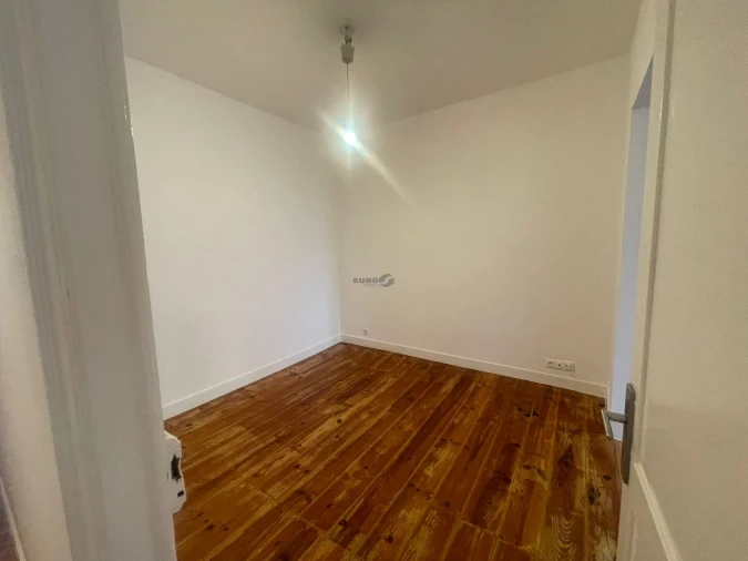 Apartamento T3 para Arrendamento em Arroios Foto 12