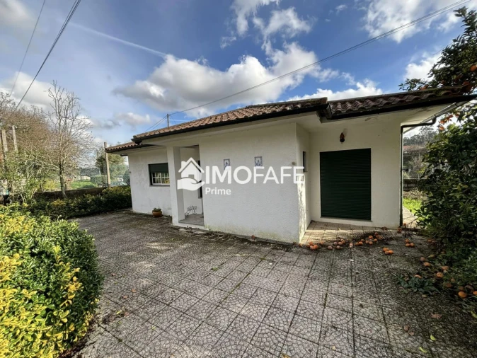 Moradia T2 para Venda em Passos Foto 2