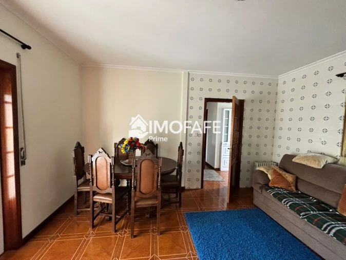 Moradia T2 para Venda em Passos Foto 11
