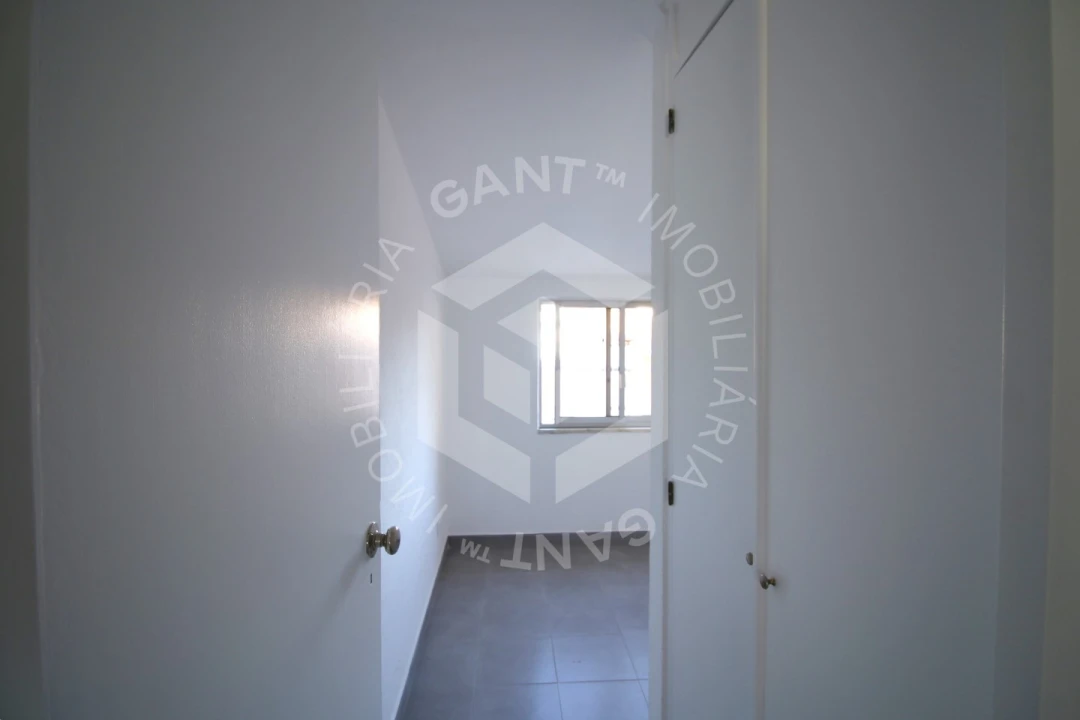 Apartamento T2 para Arrendamento em Alcantara Foto 15