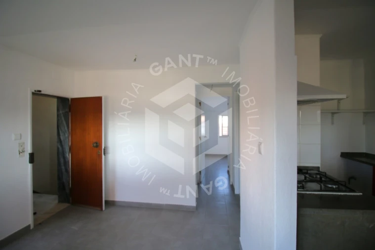 Apartamento T2 para Arrendamento em Alcantara Foto 8