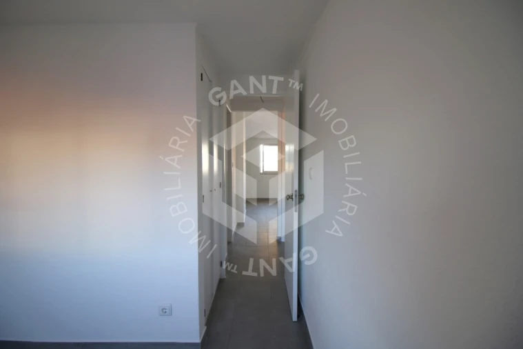 Apartamento T2 para Arrendamento em Alcantara Foto 18