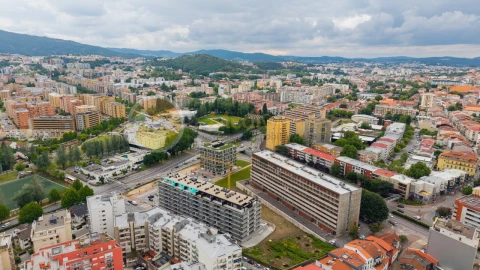Loja para Arrendamento em São Vitor (Braga)