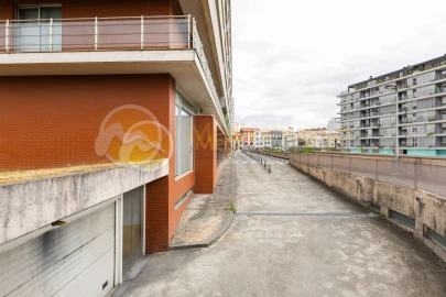 Loja para Arrendamento em São Vitor (Braga)