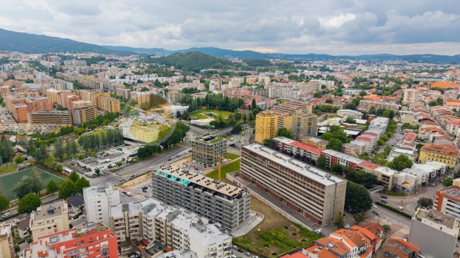 Loja para Arrendamento em São Vitor (Braga) Foto 8