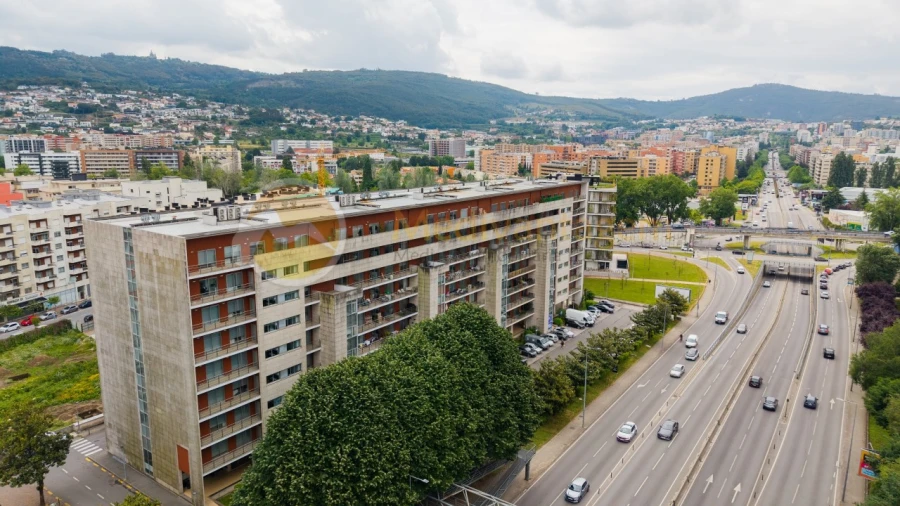 Loja para Arrendamento em São Vitor (Braga) Foto 9