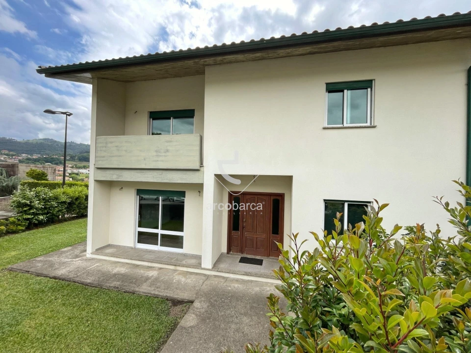 Moradia T5 para Venda em São Jorge e Ermelo Foto 1