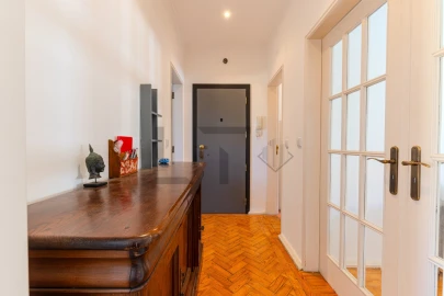 Apartamento T4 para Venda em Alvalade