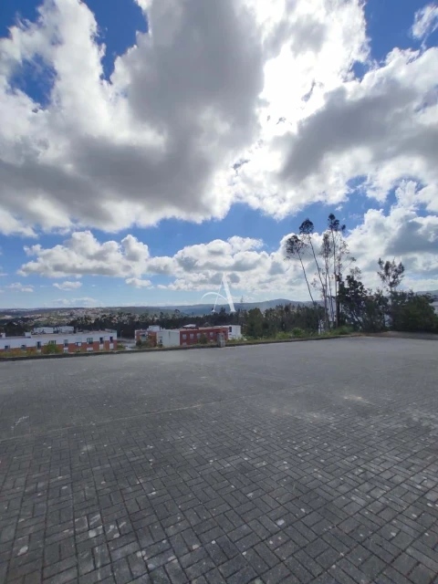 Moradia T4 para Venda em Leiria, Pousos, Barreira e Cortes